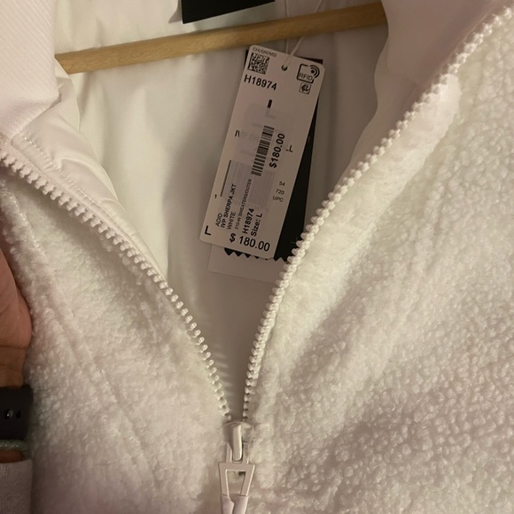 Size Large - Adidas x IVY PARK Ivy Park 1/2 Zip Quilted Sherpa Jacket 🤍❄️ - Picture 8 of 16
